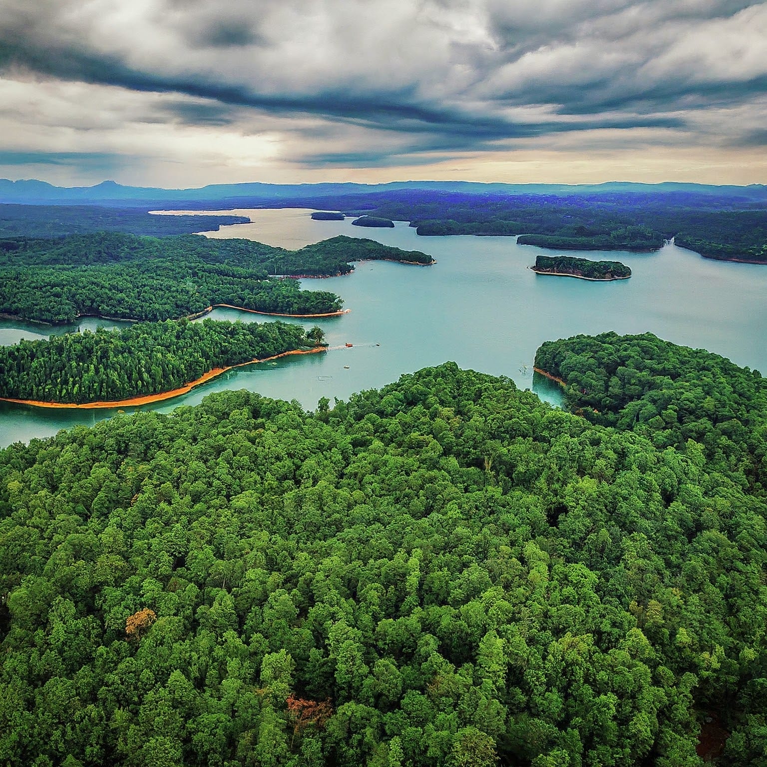 Lake Keowee 